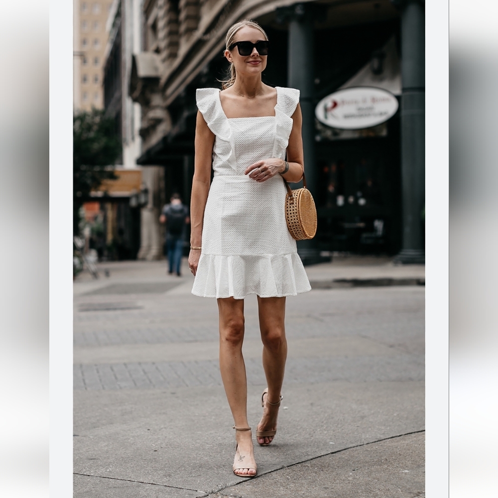 LUCY Paris Hermosa Ruffle Textured Dress Size M